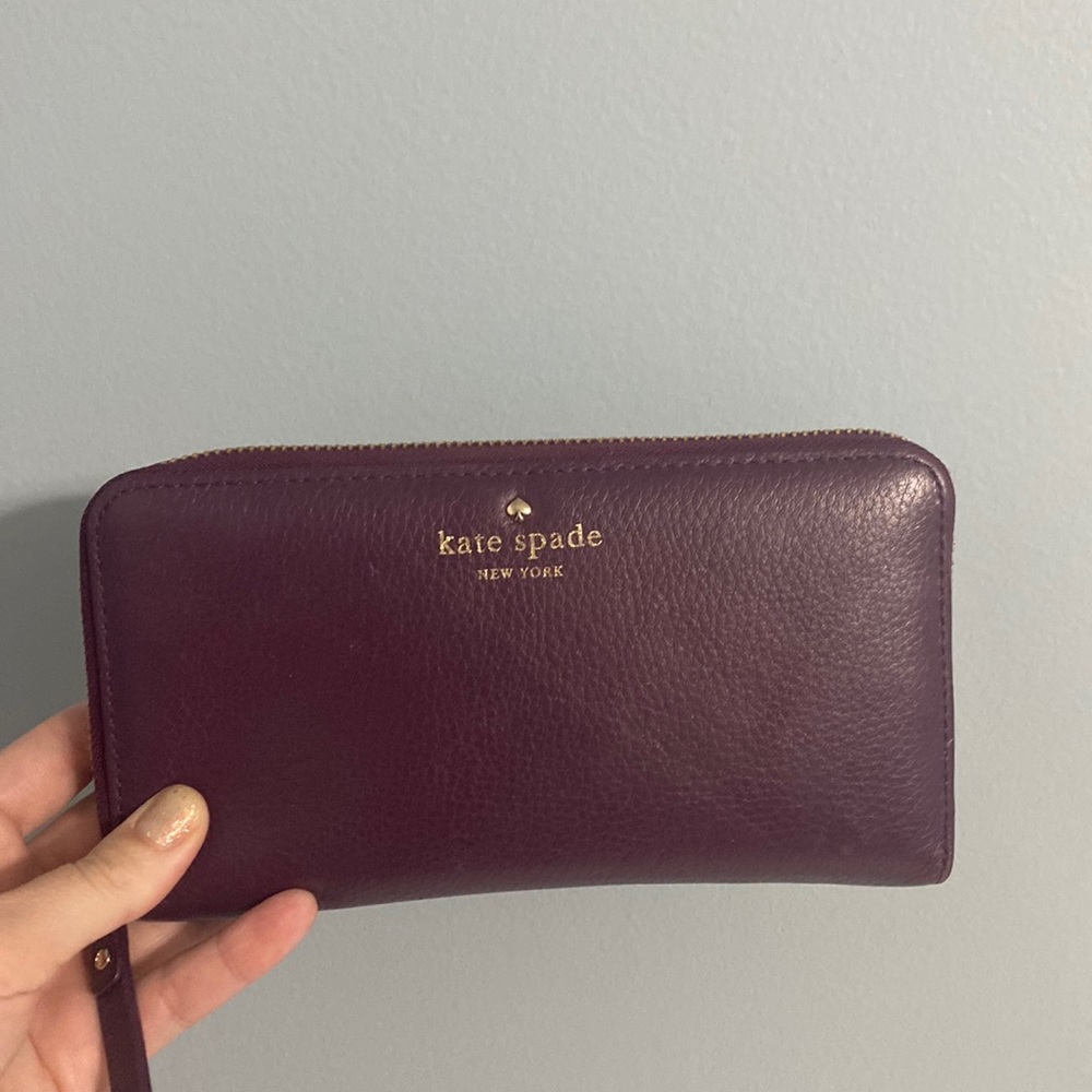 GUC plum Kate spade zip wallet